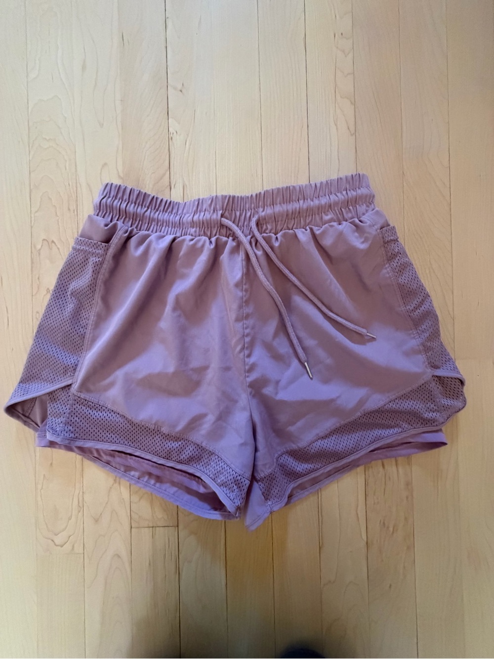 Women's Lavender Athletic Mesh-Trim Shorts